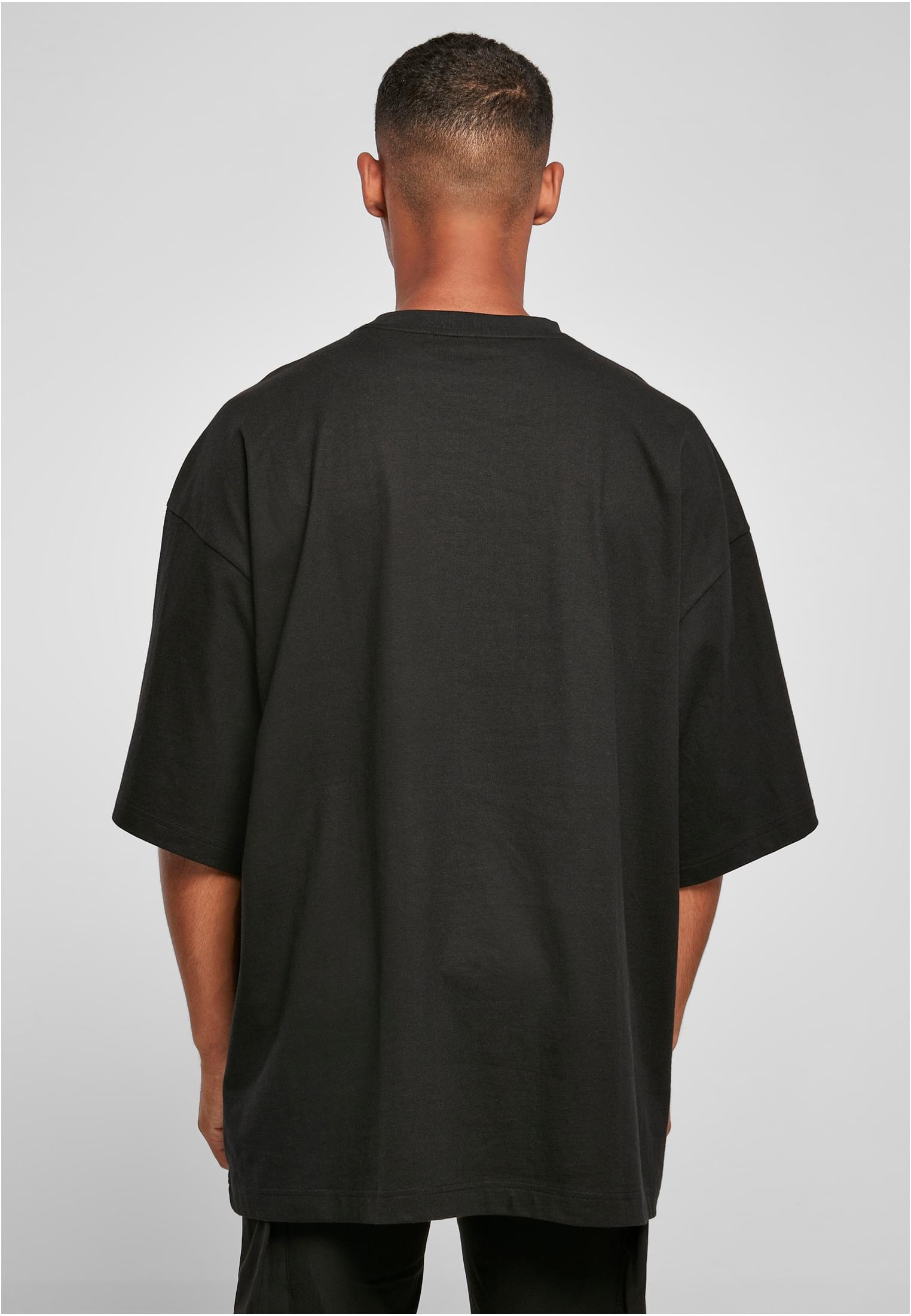 Huge Tee - BYB - Distanze Concept