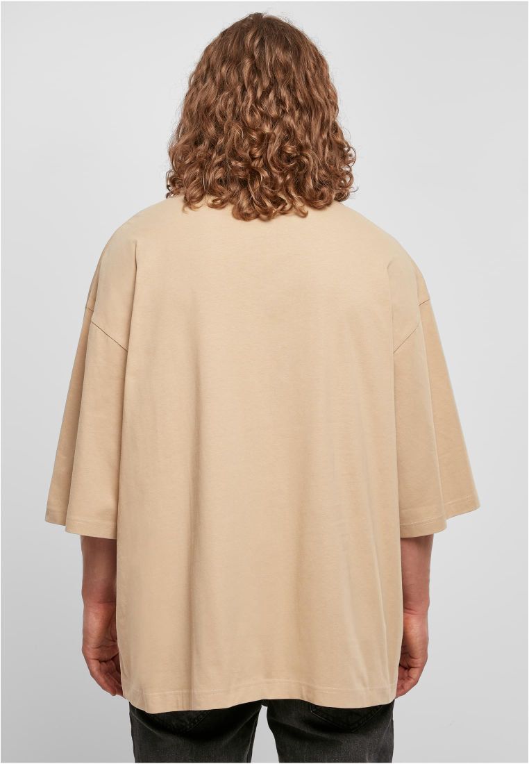 Huge Tee - BYB - Distanze Concept
