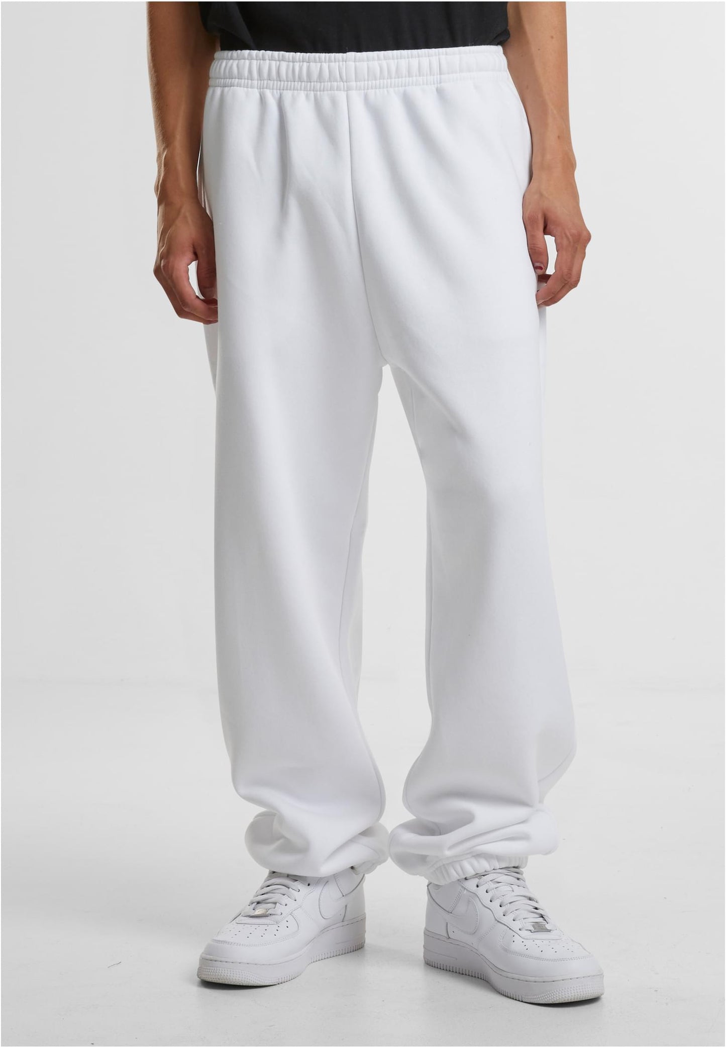 Fluffy Sweatpants - BYB - Distanze Concept