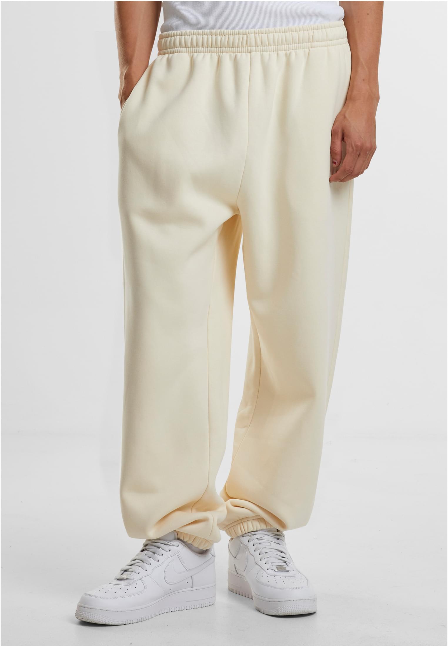 Fluffy Sweatpants - BYB - Distanze Concept