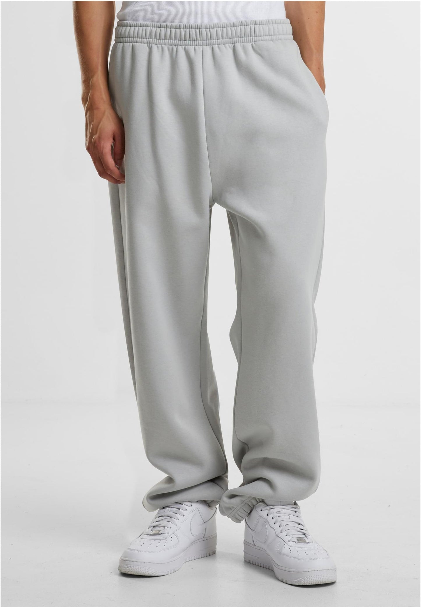 Fluffy Sweatpants - BYB - Distanze Concept