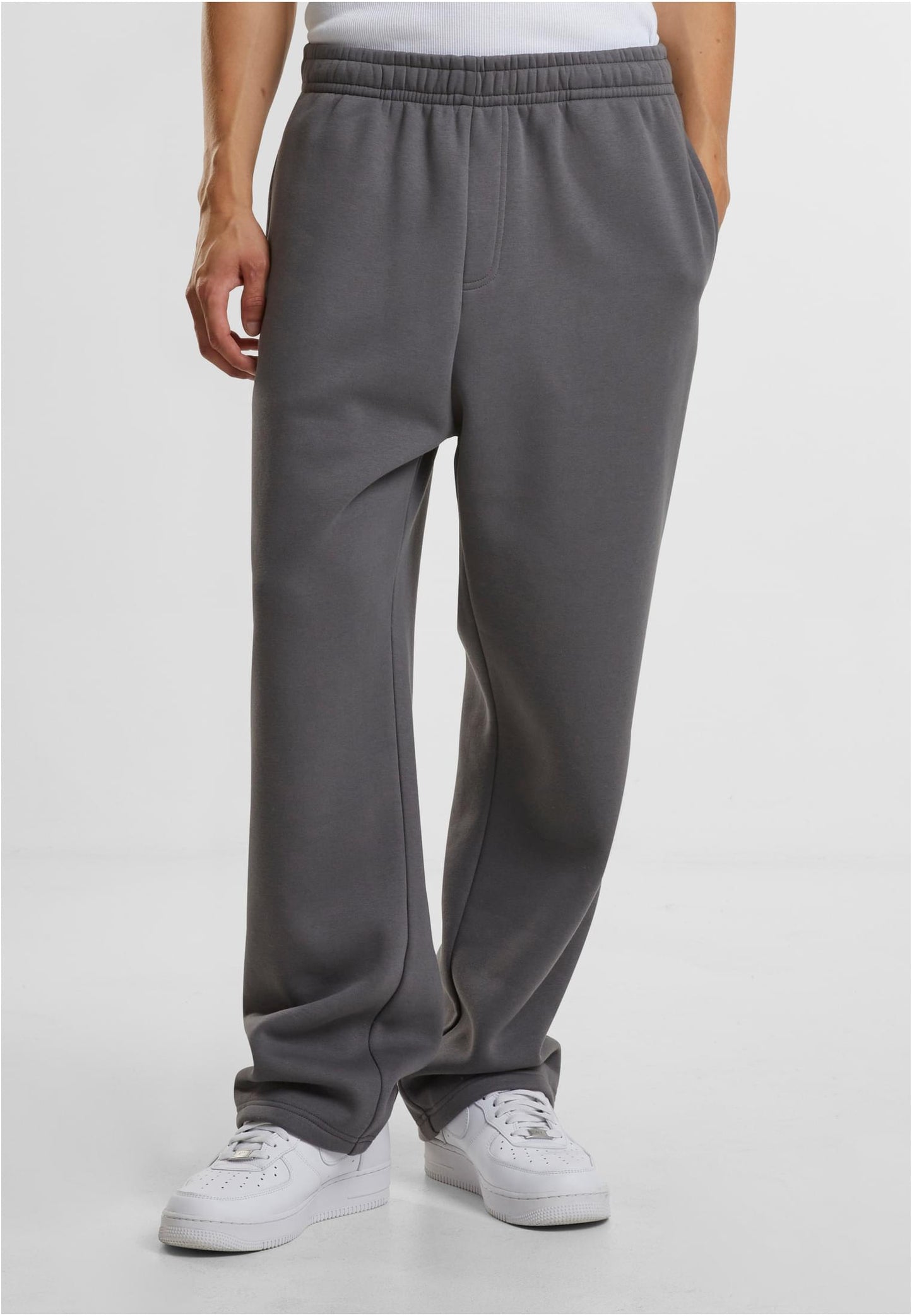 Fluffy Trackpants - BYB - Distanze Concept